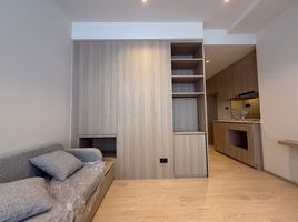 Studio Appartement zu verkaufen im Reference Sathorn - Wongwianyai, Samre