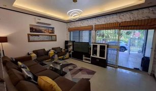 4 chambres Maison de ville a vendre à Nong Prue, Pattaya 