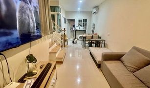 2 Bedrooms Townhouse for sale in Tha Raeng, Bangkok Golden Town Ramintra-Khubon