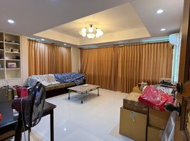 4 Schlafzimmer Haus zu verkaufen im Mantana Village Srinakarin, Bang Mueang