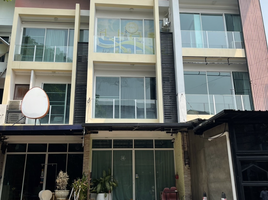 3 Bedroom Townhouse for sale in Chiang Mai International Airport, Suthep, Suthep