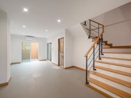 4 Schlafzimmer Reihenhaus zu verkaufen im I Place Nakniwas 48, Lat Phrao, Lat Phrao, Bangkok
