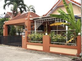 2 Schlafzimmer Haus zu verkaufen im Surasak Park Ville, Surasak