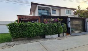 3 Bedrooms House for sale in Dokmai, Bangkok Casa Premium Wongwaen - Onnut