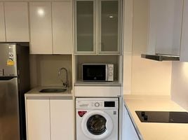 1 Schlafzimmer Wohnung zu vermieten im Collezio Sathorn-Pipat, Si Lom