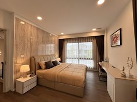 4 Schlafzimmer Haus zu vermieten im Nantawan Rama 9 - New Krungthepkretha, Saphan Sung, Saphan Sung