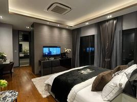 5 Schlafzimmer Villa zu verkaufen im The City Ekkamai - Ladprao, Phlapphla, Wang Thong Lang