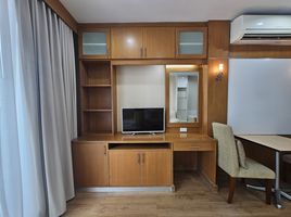 Studio Condo for rent at Silom Grand Terrace, Si Lom