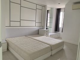 4 Bedroom Condo for rent at D.S. Tower 1 Sukhumvit 33, Khlong Tan Nuea