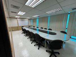 300 кв.м. Office for rent at Ayothaya Tower, Huai Khwang, Хуаи Кхщанг, Бангкок
