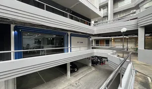 N/A Büro zu verkaufen in Khlong Tan Nuea, Bangkok Park Avenue