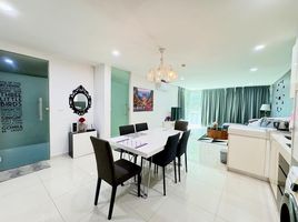 3 Bedroom Condo for sale at Club Royal, Na Kluea