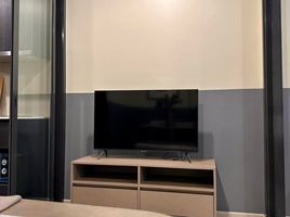 1 Bedroom Condo for rent at XT Huaikhwang, Din Daeng, Din Daeng