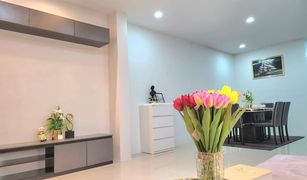 3 Bedrooms House for sale in Na Kluea, Pattaya Rattanakorn Village 18