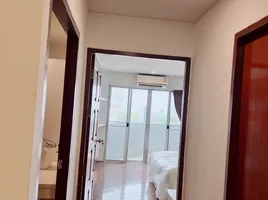 2 Bedroom Condo for sale at Witthayu Complex, Makkasan