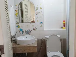 Студия Кондо на продажу в Ratchada City 18, Sam Sen Nok, Хуаи Кхщанг, Бангкок, Таиланд