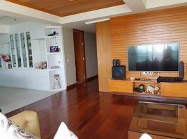 2 спален Кондо на продажу в Lake Green Condominium, Khlong Toei