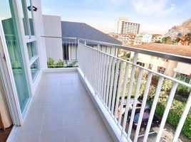 2 Bedroom Condo for sale at The Light, Talat Nuea