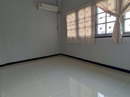 2 Schlafzimmer Reihenhaus zu verkaufen im Romruen Ville, Mahasawat, Bang Kruai
