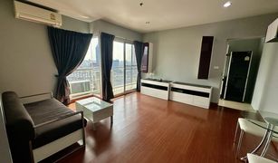 2 Bedrooms Condo for sale in Hiranruchi, Bangkok The Niche Taksin