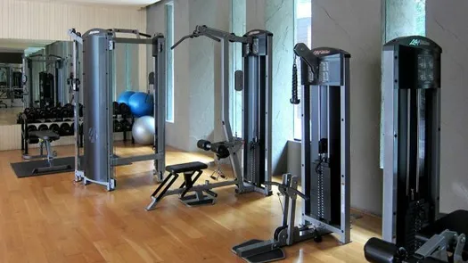 3D视图 of the Fitnessstudio at Ficus Lane