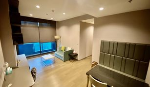 2 Bedrooms Condo for sale in Si Lom, Bangkok The Diplomat Sathorn