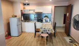 1 Bedroom Condo for sale in Chong Nonsi, Bangkok Resorta Yen-Akat