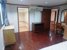 3 Bedroom Apartment for rent at Super Mansion Sukhumvit 39, Khlong Tan Nuea