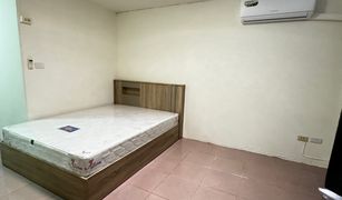 Studio Wohnung zu verkaufen in Suan Luang, Bangkok Baan Sukhumvit 77