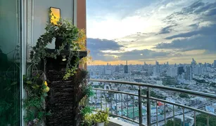 曼谷 Chong Nonsi Supalai Prima Riva 3 卧室 顶层公寓 售 