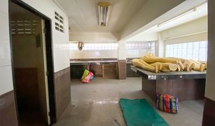 Din Daeng, ဘန်ကောက် တွင် 6 အိပ်ခန်းများ တိုက်တန်း ရောင်းရန်အတွက်