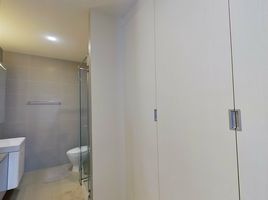 1 Schlafzimmer Appartement zu vermieten im Noble Ploenchit, Lumphini