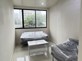 Студия Здания целиком for rent in EmQuartier, Khlong Tan Nuea, Khlong Tan