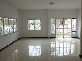 2 Bedroom Villa for sale at Phanason Park Ville 3 (Baan Lipon), Si Sunthon