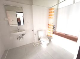 2 Schlafzimmer Appartement zu vermieten im Siva Court, Khlong Toei Nuea