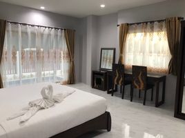 3 спален Вилла в аренду в Phuket Villa California, Wichit
