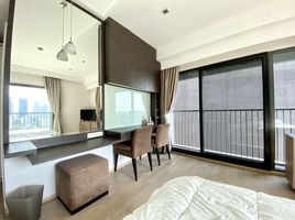 1 Bedroom Apartment for sale at Noble Remix, Khlong Tan, Khlong Toei