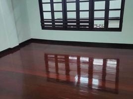 5 Bedroom Townhouse for rent in Sirindhorn MRT, Bang Yi Khan, Bang Phlat