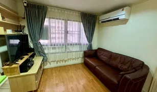 2 Bedrooms Condo for sale in Sam Sen Nai, Bangkok Lumpini Ville Phahol-Suthisarn