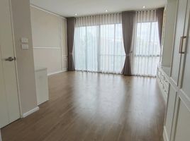 3 Bedroom Townhouse for sale at Baan Klang Muang Ramintra 83 Station, Ram Inthra