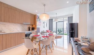 1 Habitación Apartamento en venta en EMAAR Beachfront, Dubái Beach Vista