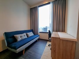 2 Bedroom Apartment for rent at Edge Sukhumvit 23, Khlong Toei Nuea