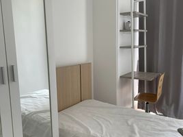 2 Bedroom Condo for rent at Ideo Mobi Sathorn, Bang Lamphu Lang, Khlong San