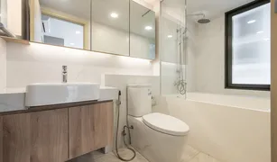 2 Bedrooms Condo for sale in Khlong Toei Nuea, Bangkok Walden Asoke