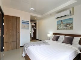 1 Bedroom Condo for sale at Nai Harn Beach Condo, Rawai