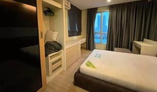 1 Bedroom Condo for sale in Si Lom, Bangkok Life At Sathorn 10