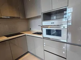 2 Bedroom Condo for sale at The Diplomat 39, Khlong Tan Nuea