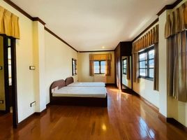 3 Schlafzimmer Villa zu verkaufen in Mueang Chiang Mai, Chiang Mai, Chang Phueak
