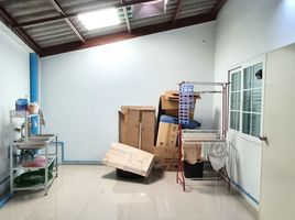 3 Schlafzimmer Reihenhaus zu verkaufen im Fuengfah Villa 17 Phase 1,2,3, Phraeksa Mai, Mueang Samut Prakan