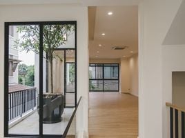 3 спален Дом for sale in Punnawithi BTS, Bang Chak, Bang Chak